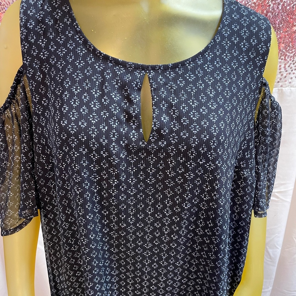 Blouse - Picture 3 of 4